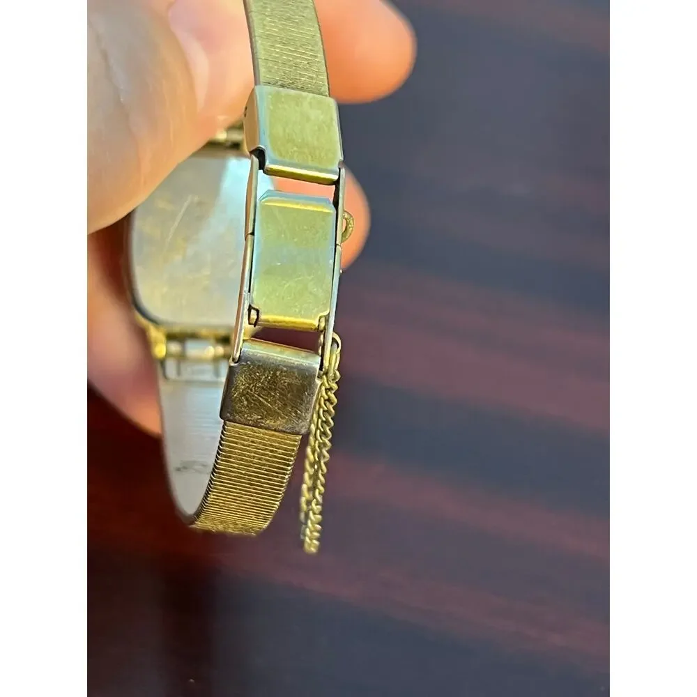 VTG Citizen Quartz Wrist Watch Gold Tone Dainty Untested